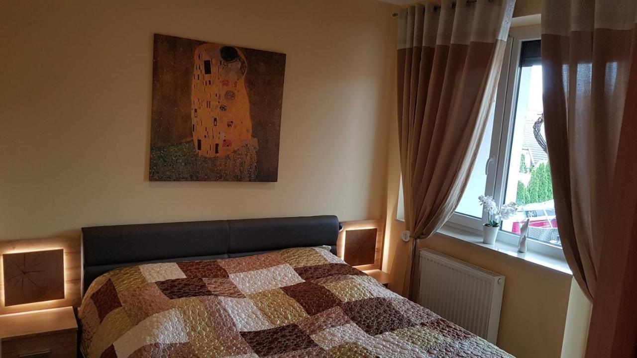 Zafir Sziget Apartman Sárvár Eksteriør bilde